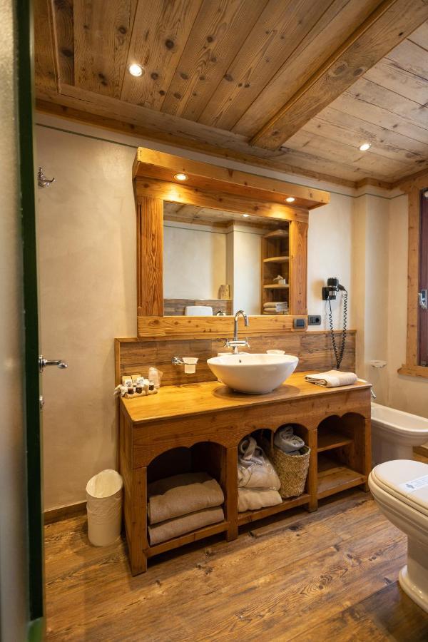 Hotel Bucaneve Breuil-Cervinia Exterior photo