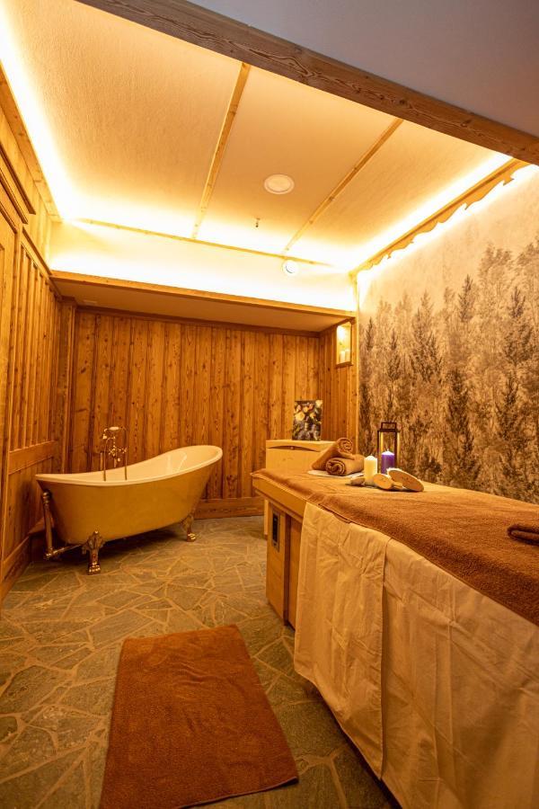 Hotel Bucaneve Breuil-Cervinia Exterior photo