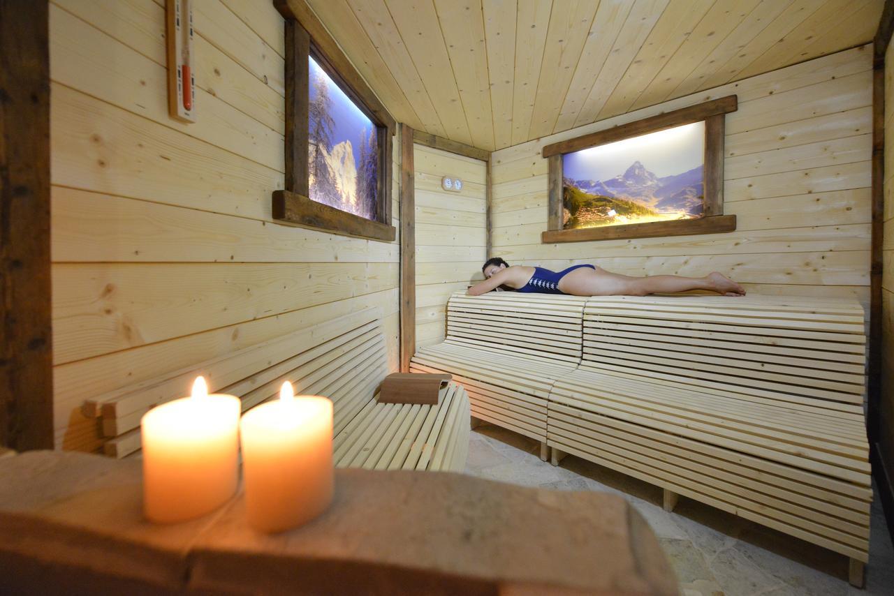 Hotel Bucaneve Breuil-Cervinia Exterior photo