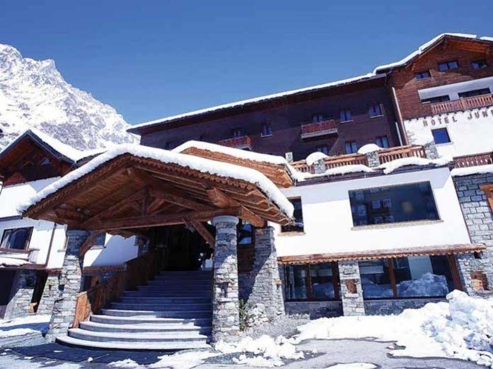 Hotel Bucaneve Breuil-Cervinia Exterior photo